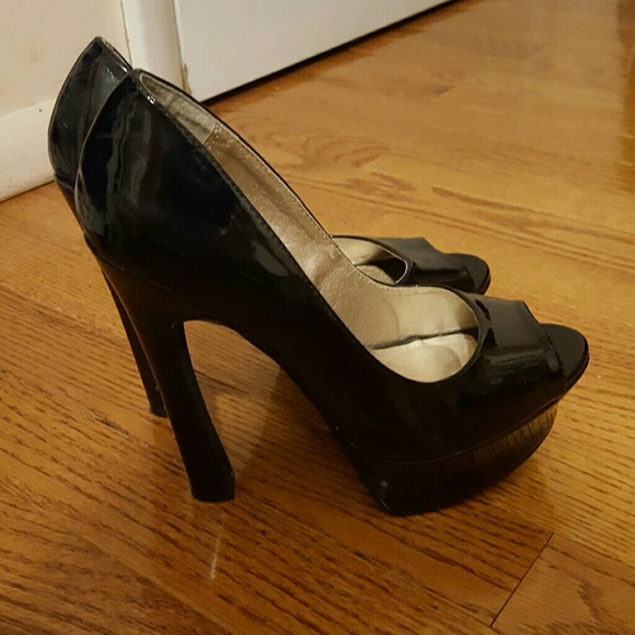 Qupid Shoes - 🔴⤵$39 Qupid Platform Pumps (Like New)🔴🔴